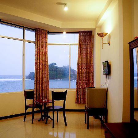 Sayurima Beach Hotel Аханґама Номер фото